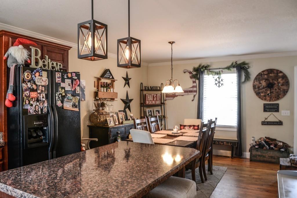 76 Russell Street Springfield, MA 01104 - Photo 10 of 41