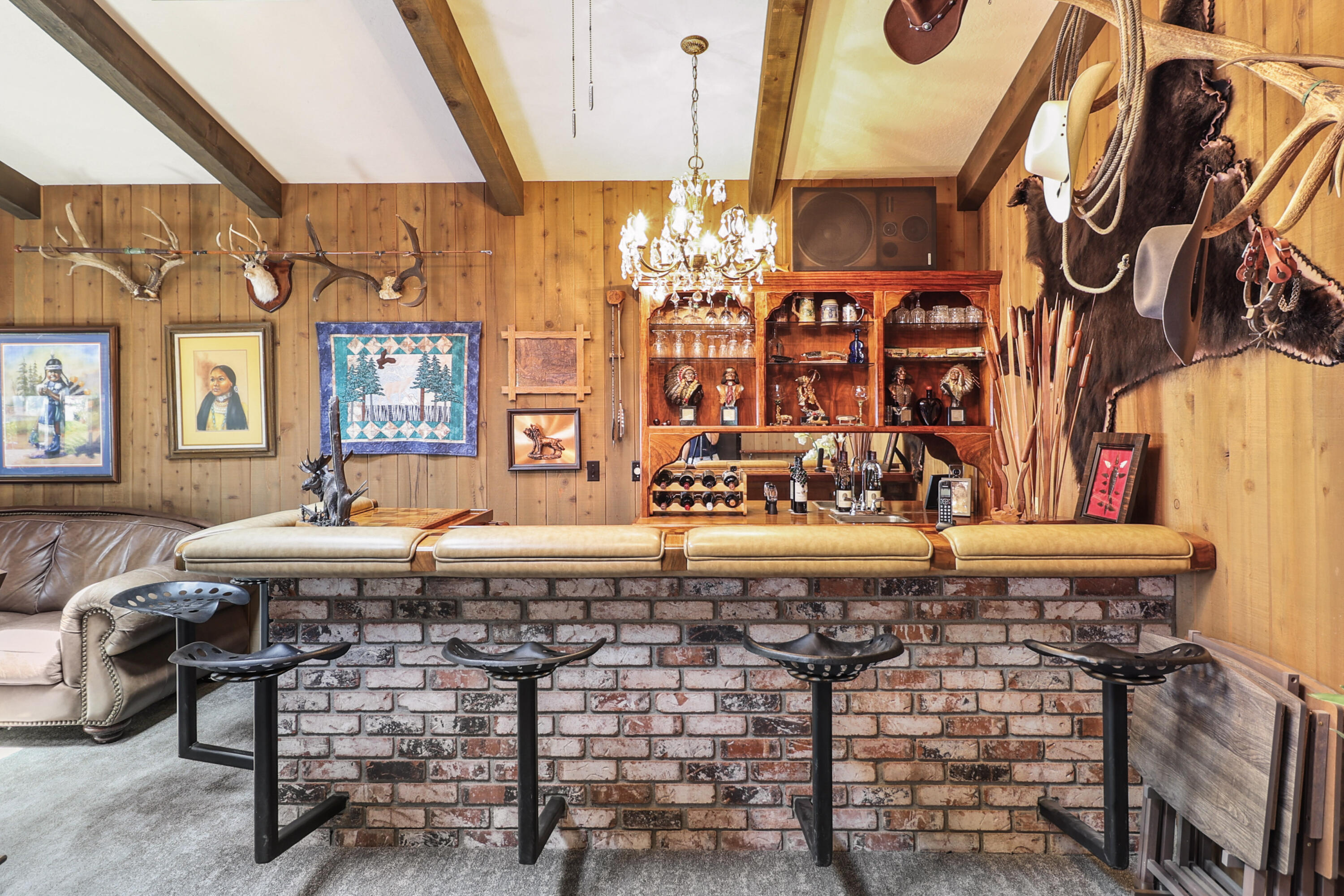 10740 Swede Creek Road Palo Cedro, CA 96073 - Photo 21 of 71 Bar