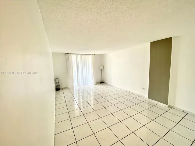 $155,000 | 16950 West Dixie Highway, Unit A536, North Miami Beach, FL 33160