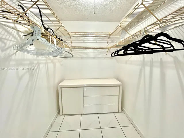 $155,000 | 16950 West Dixie Highway, Unit A536, North Miami Beach, FL 33160