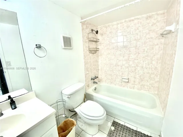 $155,000 | 16950 West Dixie Highway, Unit A536, North Miami Beach, FL 33160