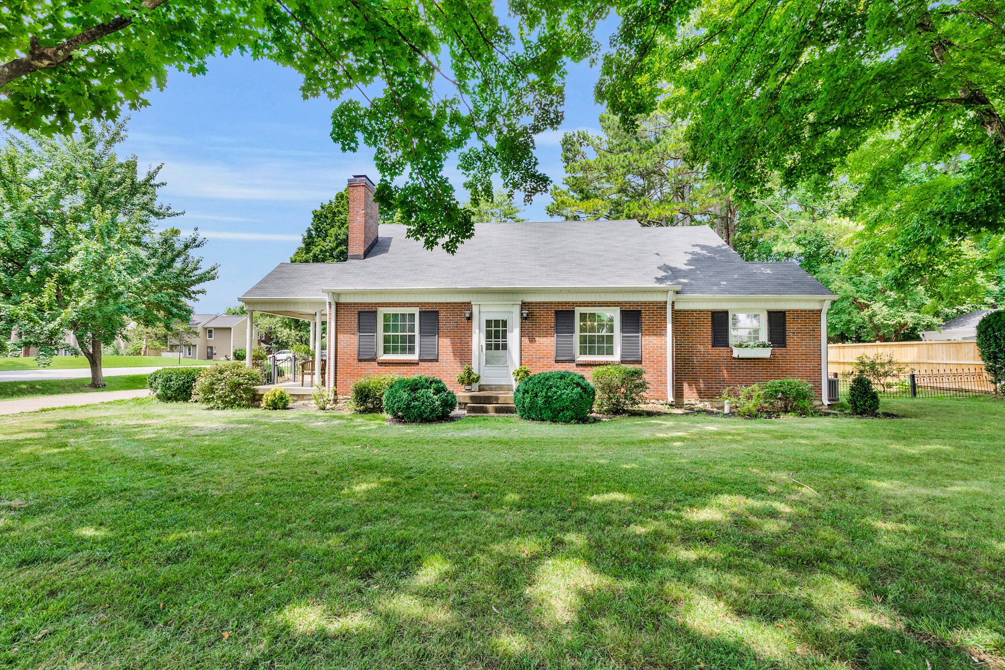 715 Hillsboro Road Franklin, TN 37064 - Photo 1 of 40