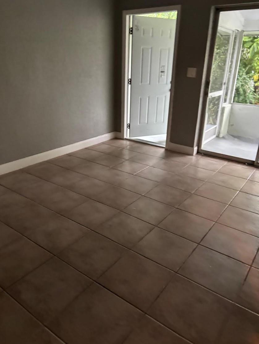 407 Southeast 3rd Avenue, Unit B Hallandale Beach, FL 33009 - Photo 8 of 10 Photo 8