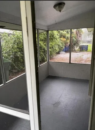 $1,600 | 407 Southeast 3rd Avenue, Unit B, Hallandale Beach, FL 33009