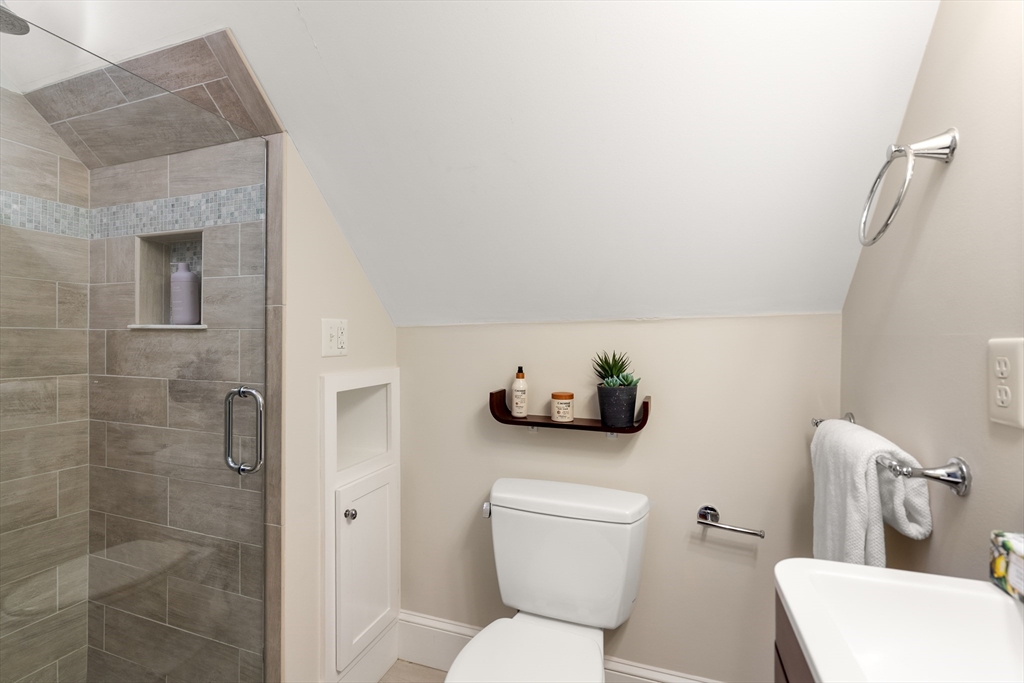293 Huron Avenue, Unit 2 Cambridge, MA 02138 - Photo 17 of 20