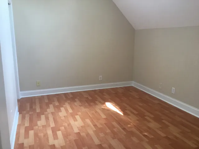 $1,300 | 177 B Marlin Road, White House, TN 37188