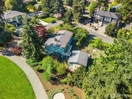 $2,299,000 | 418 111th Avenue Southeast, Bellevue, WA 98004