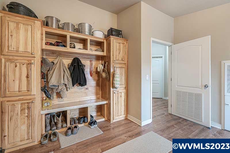 2890 Stoltz Hill Road Lebanon, OR 97355 - Photo 22 of 38 Gallery Image 22