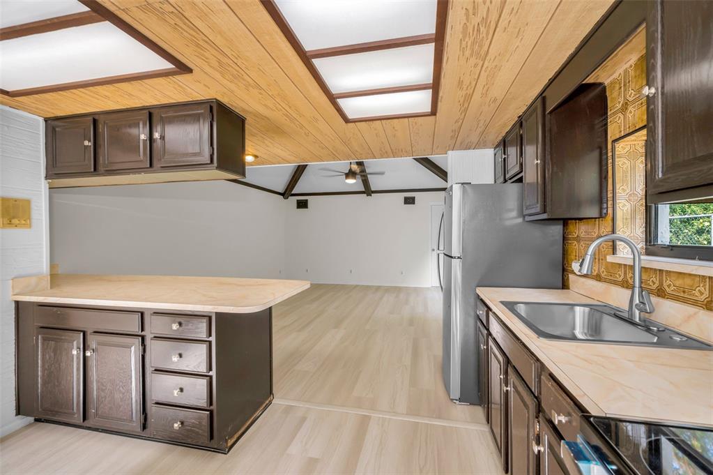 10639 Lakeview Drive New Port Richey, FL 34654 - Photo 25 of 58