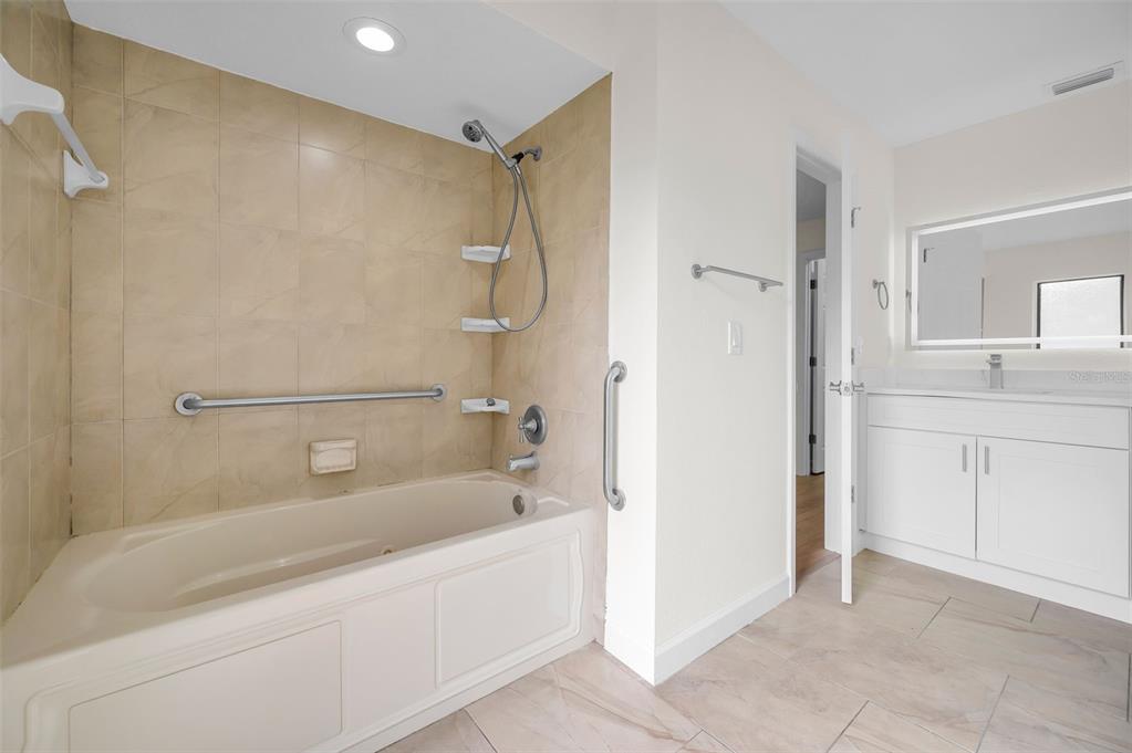 10639 Lakeview Drive New Port Richey, FL 34654 - Photo 45 of 58