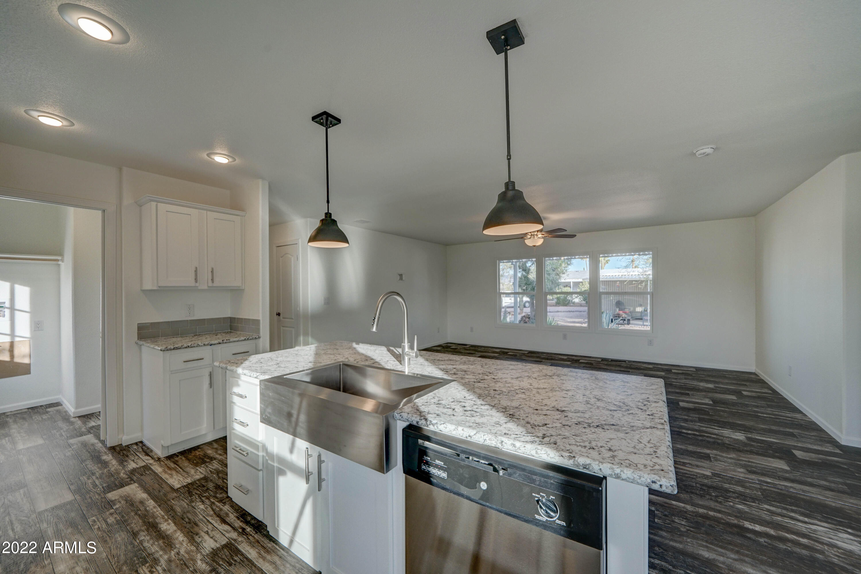 2251 South Descanso Road Apache Junction, AZ 85119 - Photo 8 of 28 2251 S Descanso Rd-8