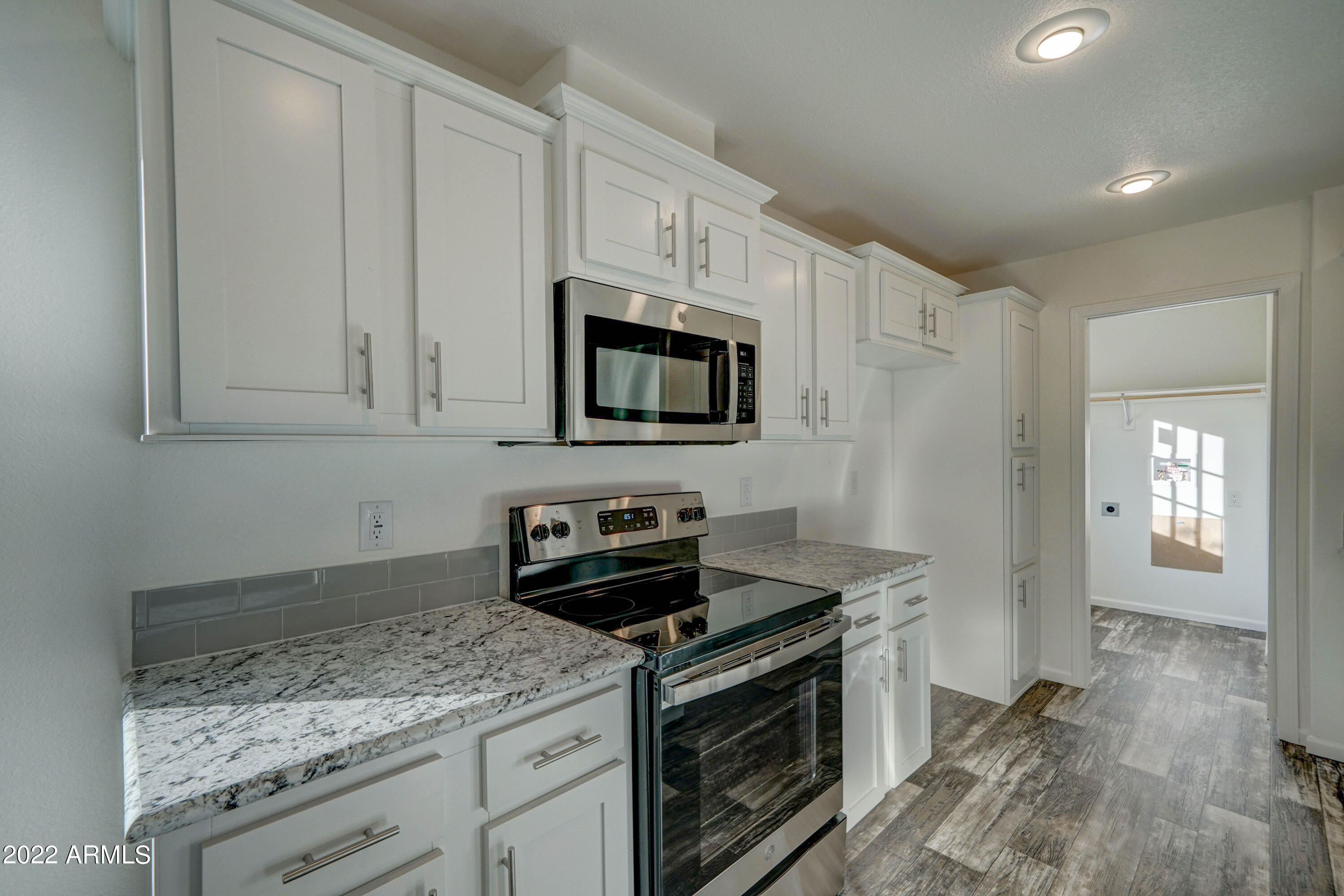 2251 South Descanso Road Apache Junction, AZ 85119 - Photo 9 of 28 2251 S Descanso Rd-9