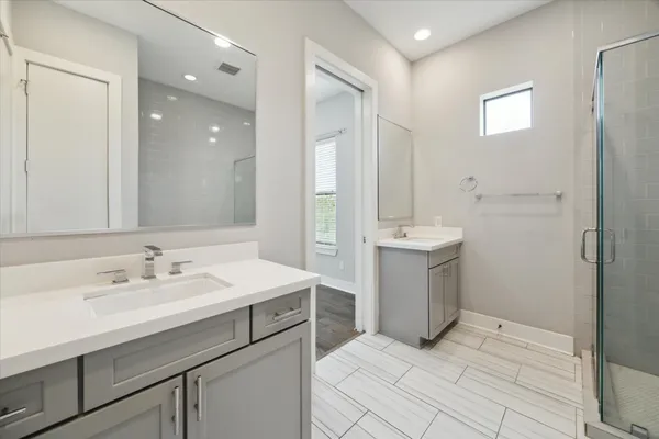 $2,200 | 614 Thornton Road, Unit G, Houston, TX 77018