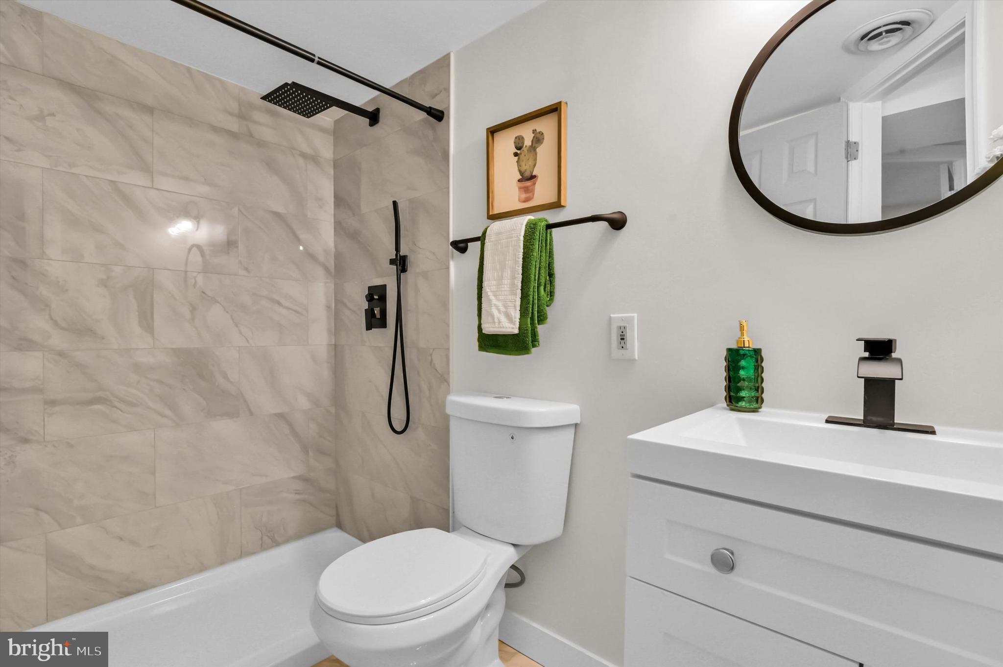 6514 Northam Road Temple Hills, MD 20748 - Photo 13 of 32 Lower level full bath