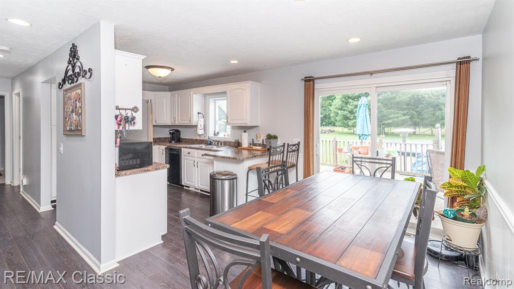 11572 Bunton Road Willis, MI 48191 - Photo 7 of 33
