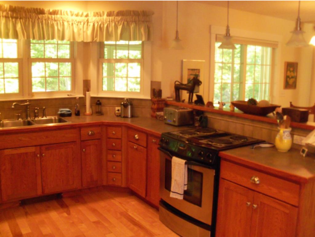 340 Grandview Road Conway, NH 03818 - Photo 7 of 36