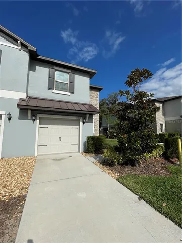 a house view with a outdoor space