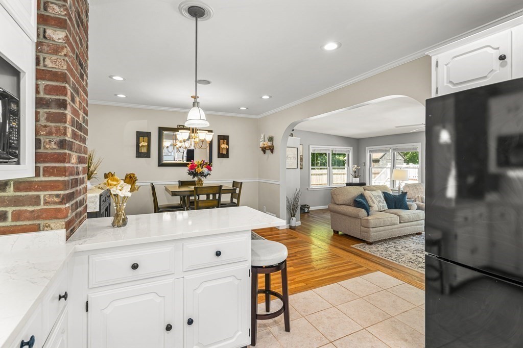 3 Stone Street Danvers, MA 01923 - Photo 12 of 41