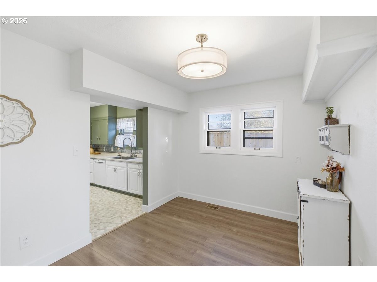 4086 Bell Avenue Eugene, OR 97402 - Photo 22 of 48