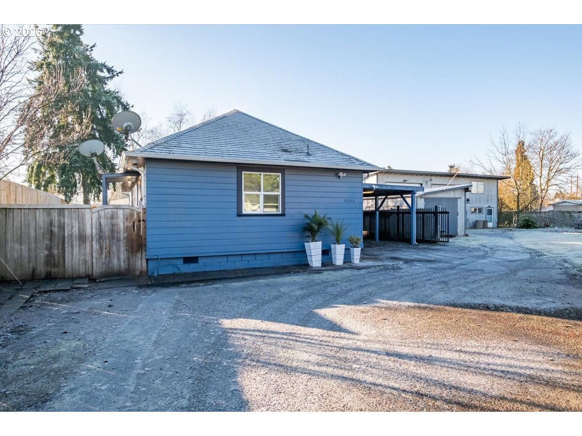 4086 Bell Avenue Eugene, OR 97402 - Photo 3 of 48