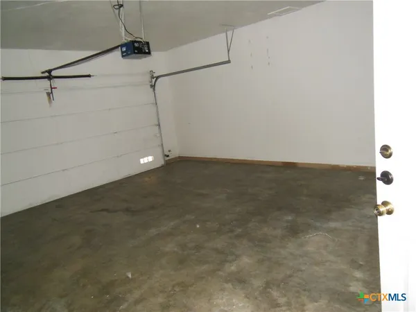 $11,200 | 1641 Kuehler Avenue, Unit 5, New Braunfels, TX 78130