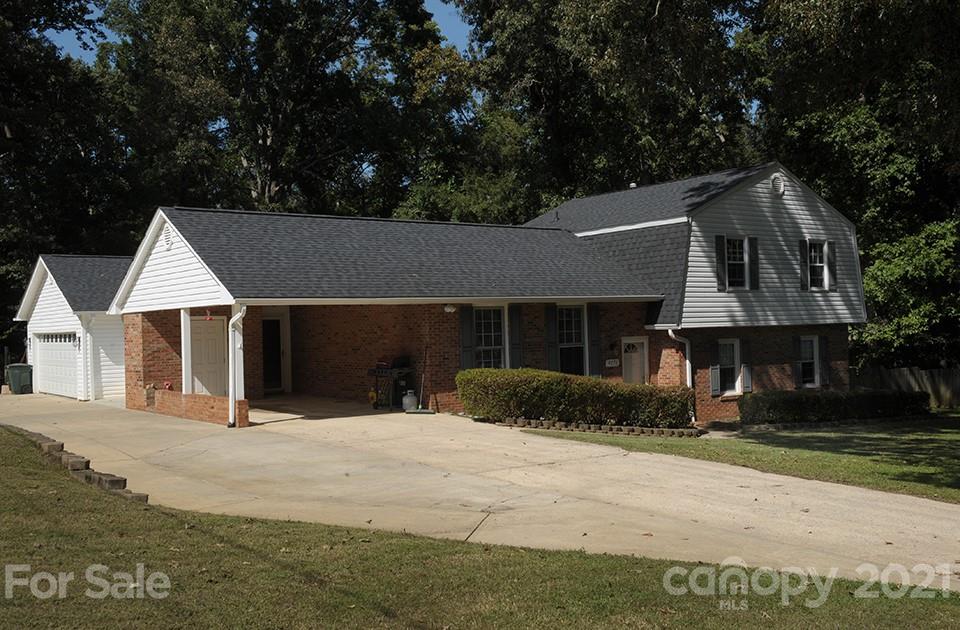 4270 Hampton Road Salisbury, NC 28144 - Photo 3 of 36 Gallery Image 3