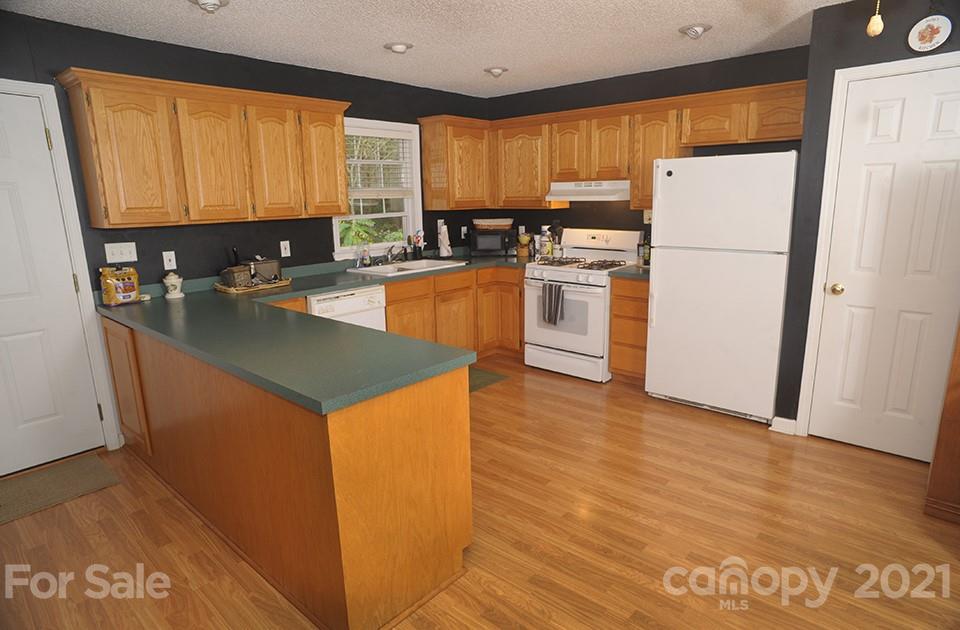4270 Hampton Road Salisbury, NC 28144 - Photo 30 of 36 Gallery Image 30