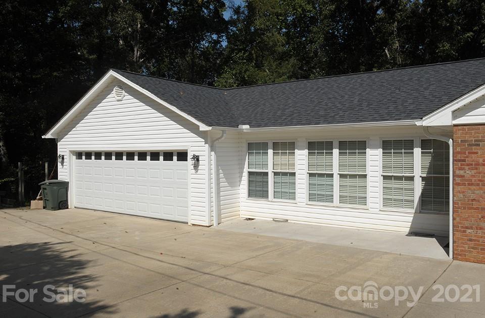 4270 Hampton Road Salisbury, NC 28144 - Photo 4 of 36 Gallery Image 4