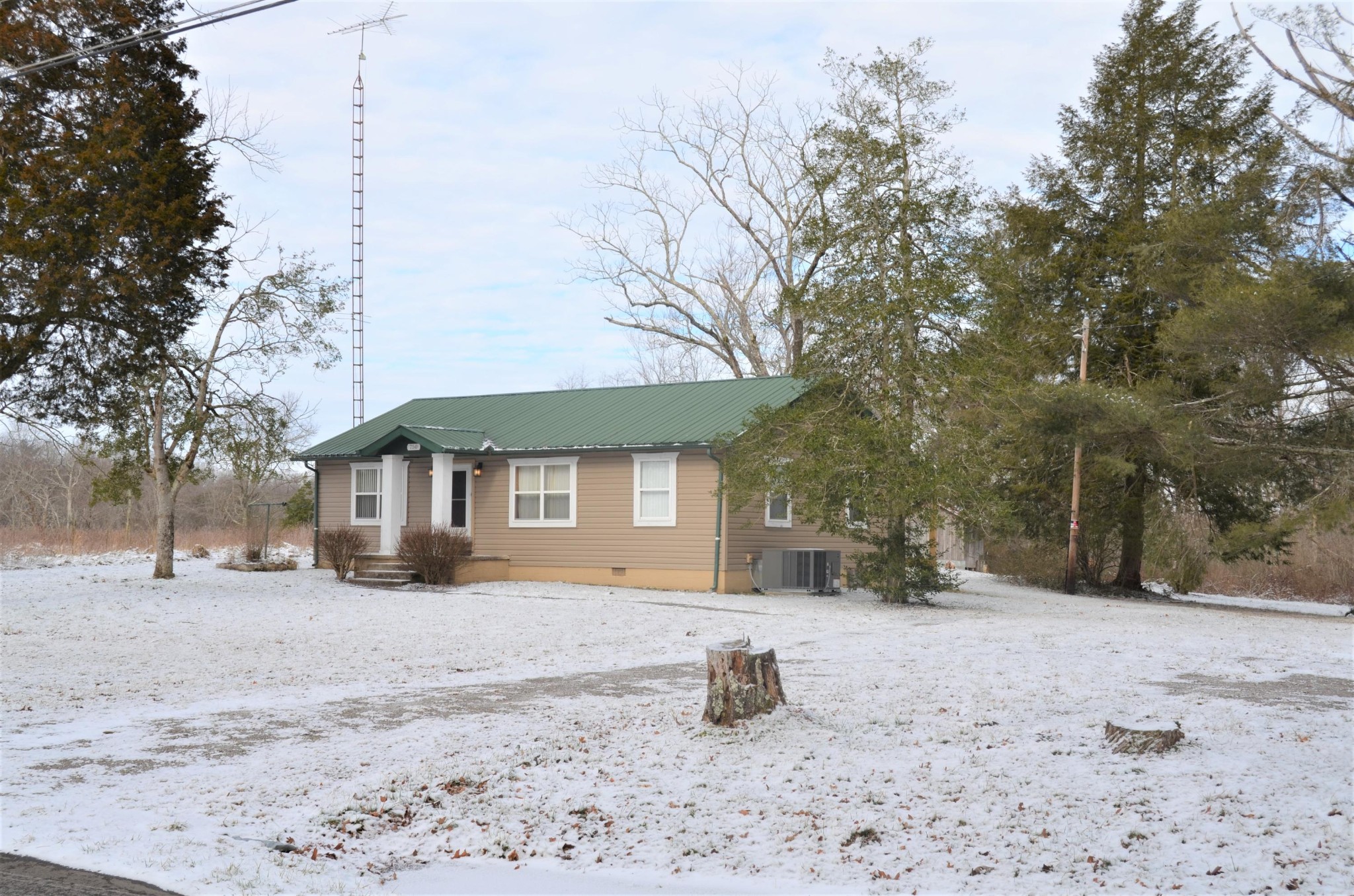 750 West Creston Road Crossville, TN 38571 - Photo 1 of 29 Gallery Image 1