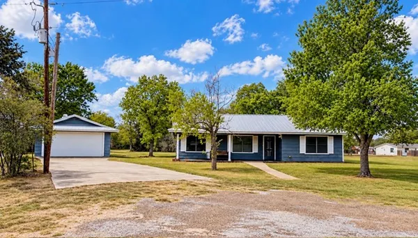 $225,000 | 305 Gaywood Lane, Somerville, TX 77879