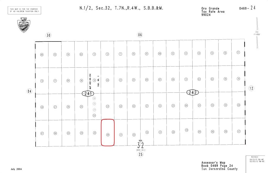 154 Rattlesnake Gulch Oro Grande, CA 92368 - Photo 6 of 6 a black and white photo of a black and white wall