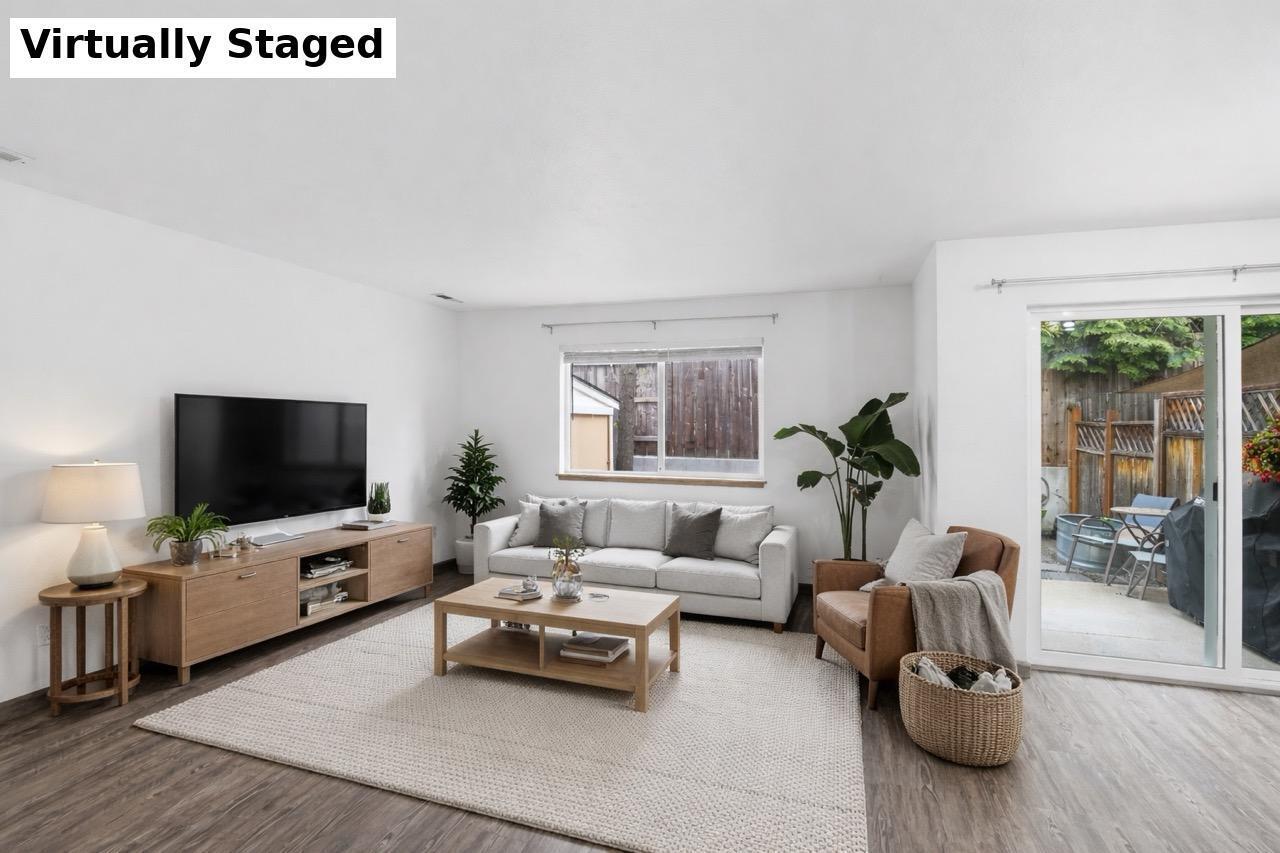 467 Tulipan Way Talent, OR 97540 - Photo 3 of 27 virtually_staged_image