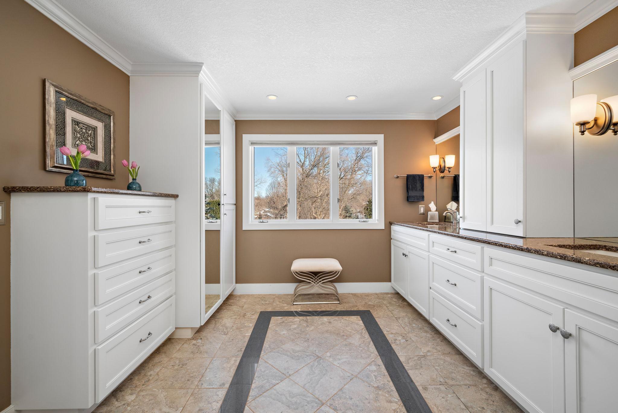 16404 Eagle Ridge Drive Minnetonka, MN 55345 - Photo 29 of 65