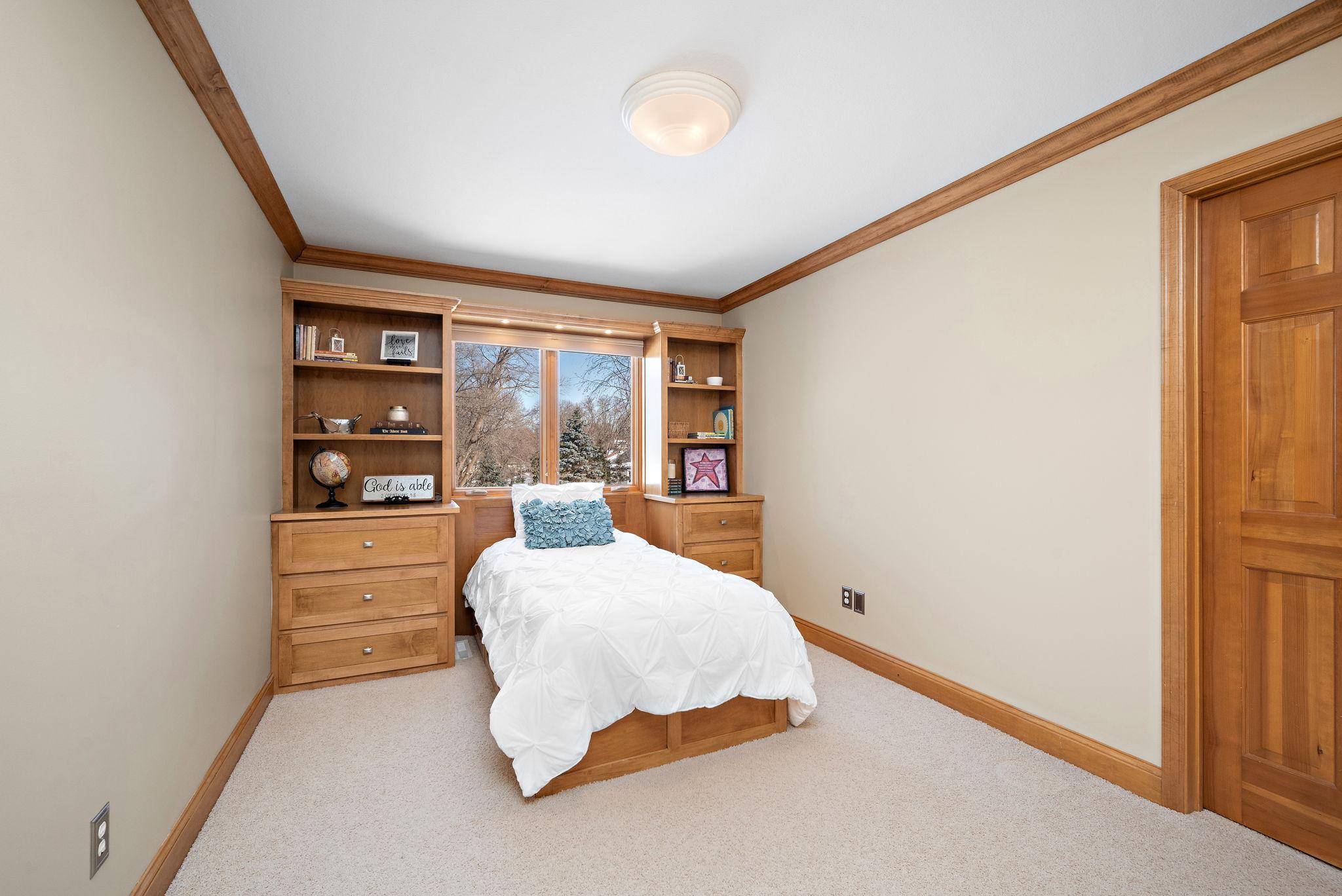 16404 Eagle Ridge Drive Minnetonka, MN 55345 - Photo 31 of 65