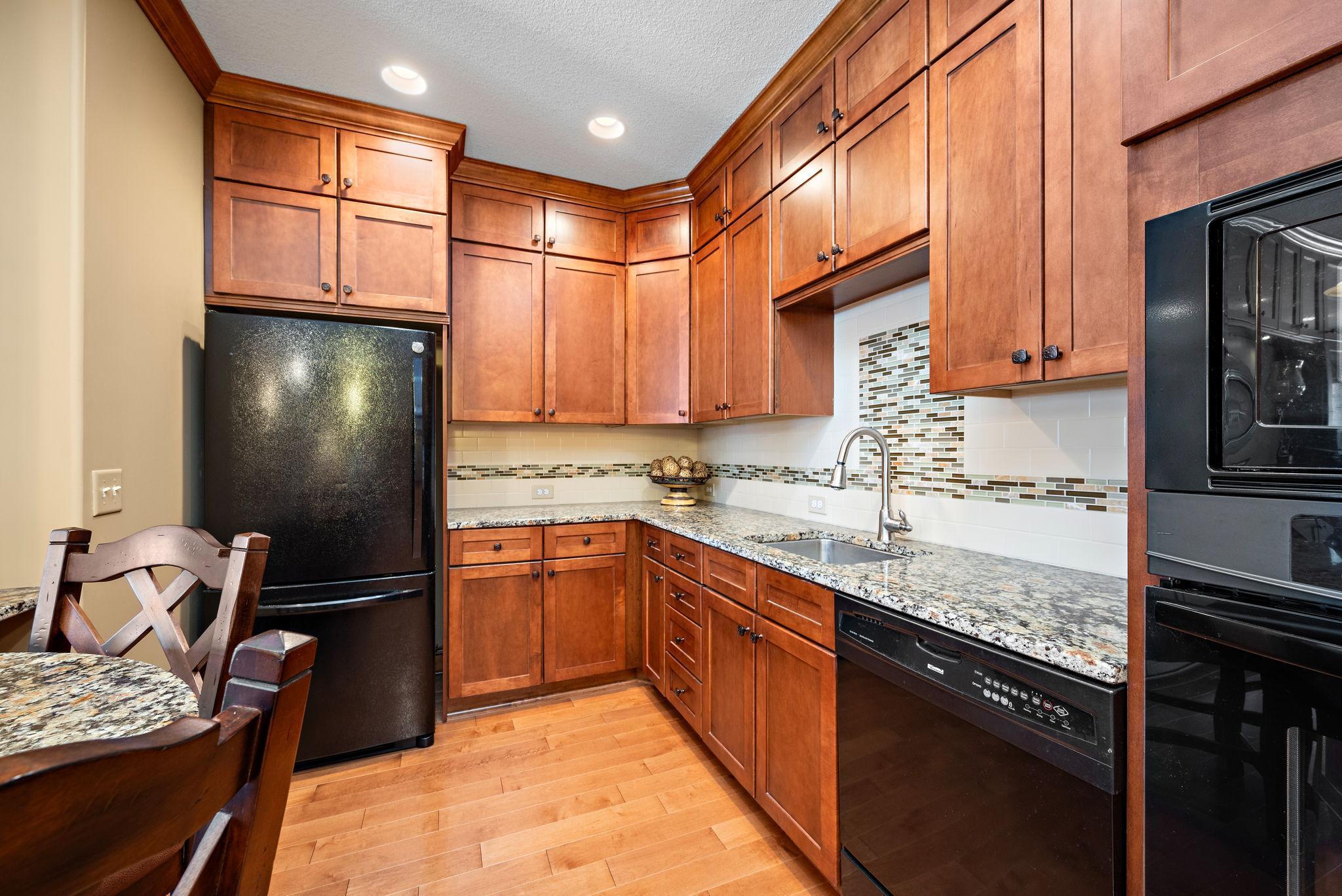 16404 Eagle Ridge Drive Minnetonka, MN 55345 - Photo 37 of 65