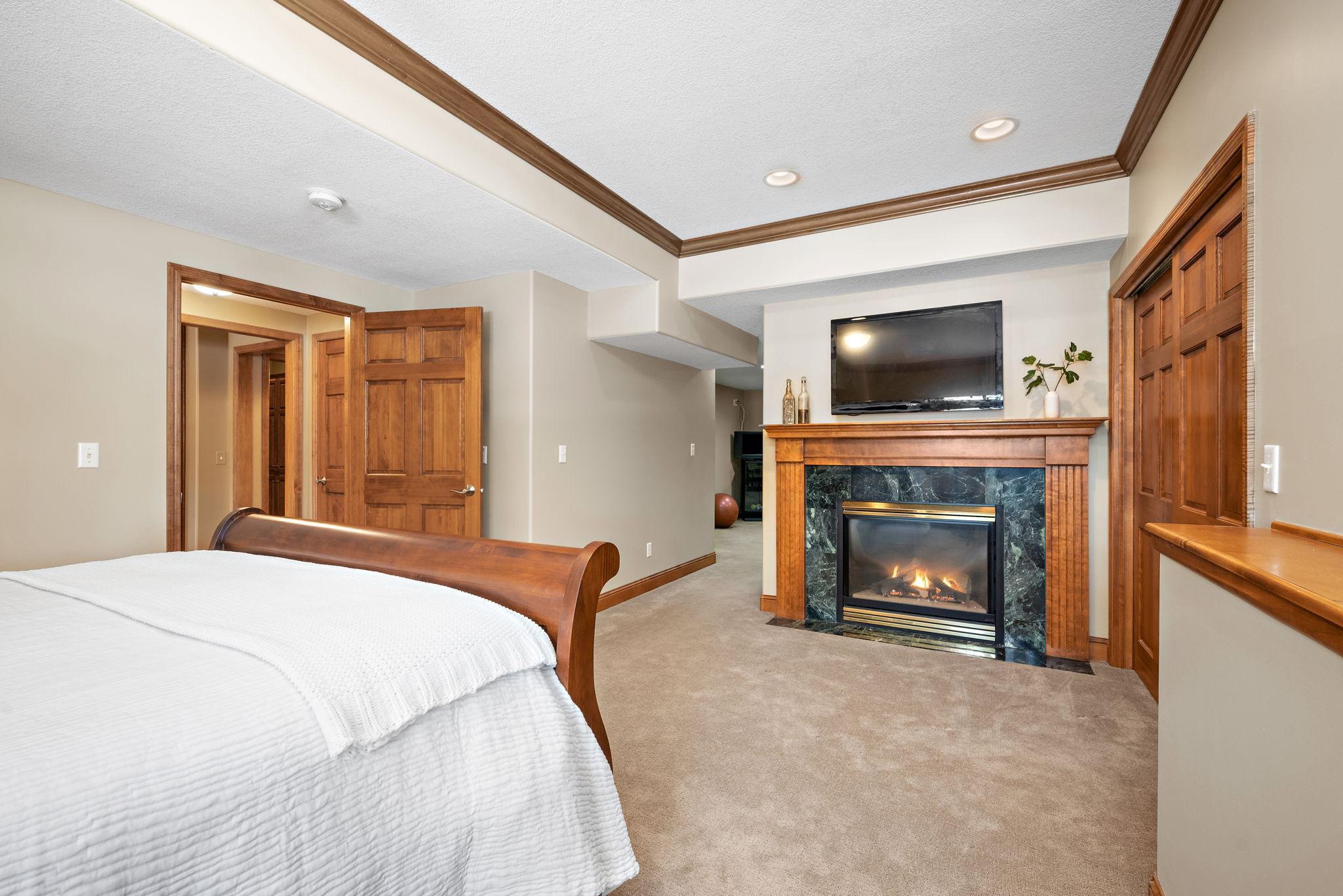 16404 Eagle Ridge Drive Minnetonka, MN 55345 - Photo 43 of 65