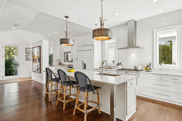 $2,985,000 | 304 4th Avenue, Mount Pleasant, SC 29464