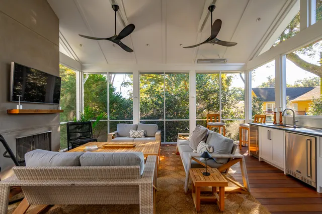 $2,985,000 | 304 4th Avenue, Mount Pleasant, SC 29464