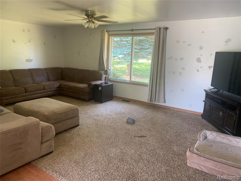3494 Castle Road North Branch, MI 48461 - Photo 10 of 22