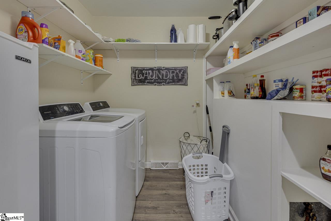 714 Highway 17 Piedmont, SC 29673 - Photo 17 of 50