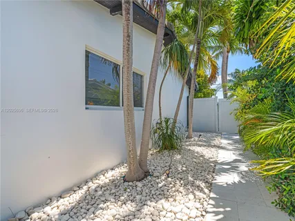 $1,150,000 | 1701 Southwest 3rd Avenue, Pompano Beach, FL 33060