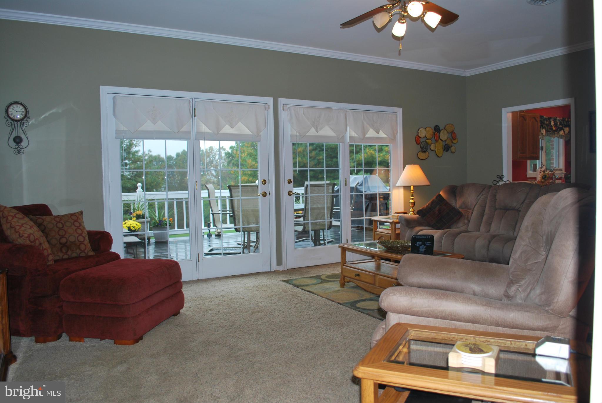 6315 Davis Road Mount Airy, MD 21771 - Photo 8 of 25 Family Room