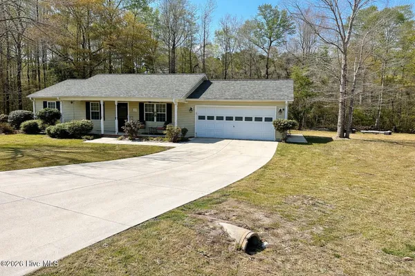 $2,000 | 203 Stockton Court, Richlands, NC 28574