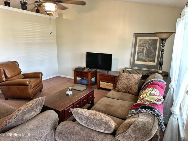 $2,000 | 203 Stockton Court, Richlands, NC 28574