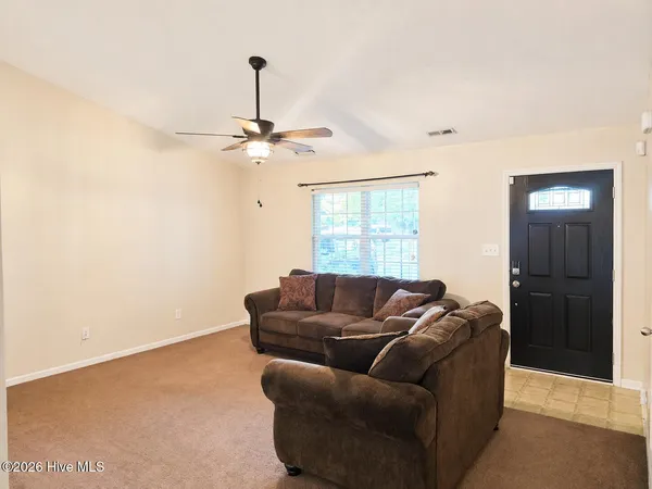 $2,000 | 203 Stockton Court, Richlands, NC 28574