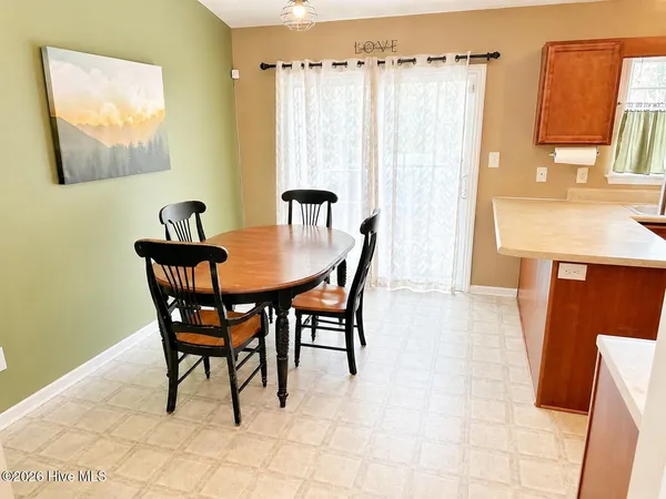 $2,000 | 203 Stockton Court, Richlands, NC 28574