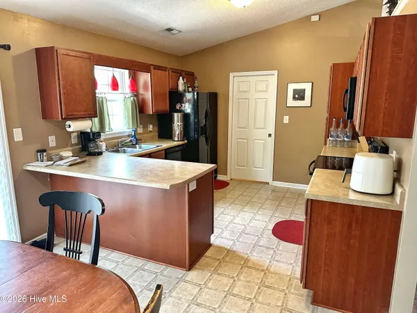 $2,000 | 203 Stockton Court, Richlands, NC 28574