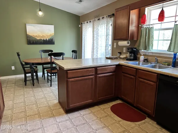 $2,000 | 203 Stockton Court, Richlands, NC 28574