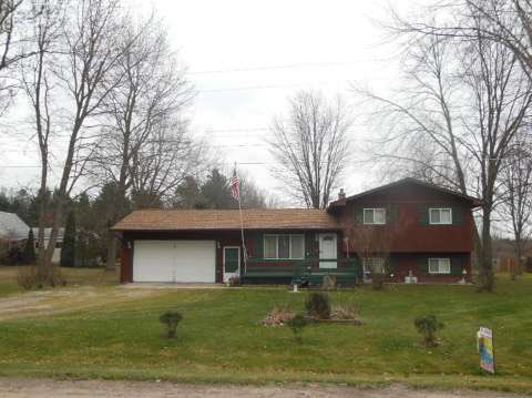 9446 Hubbard Road Davison, MI 48423 - Photo 2 of 5 20429954-1.JPG