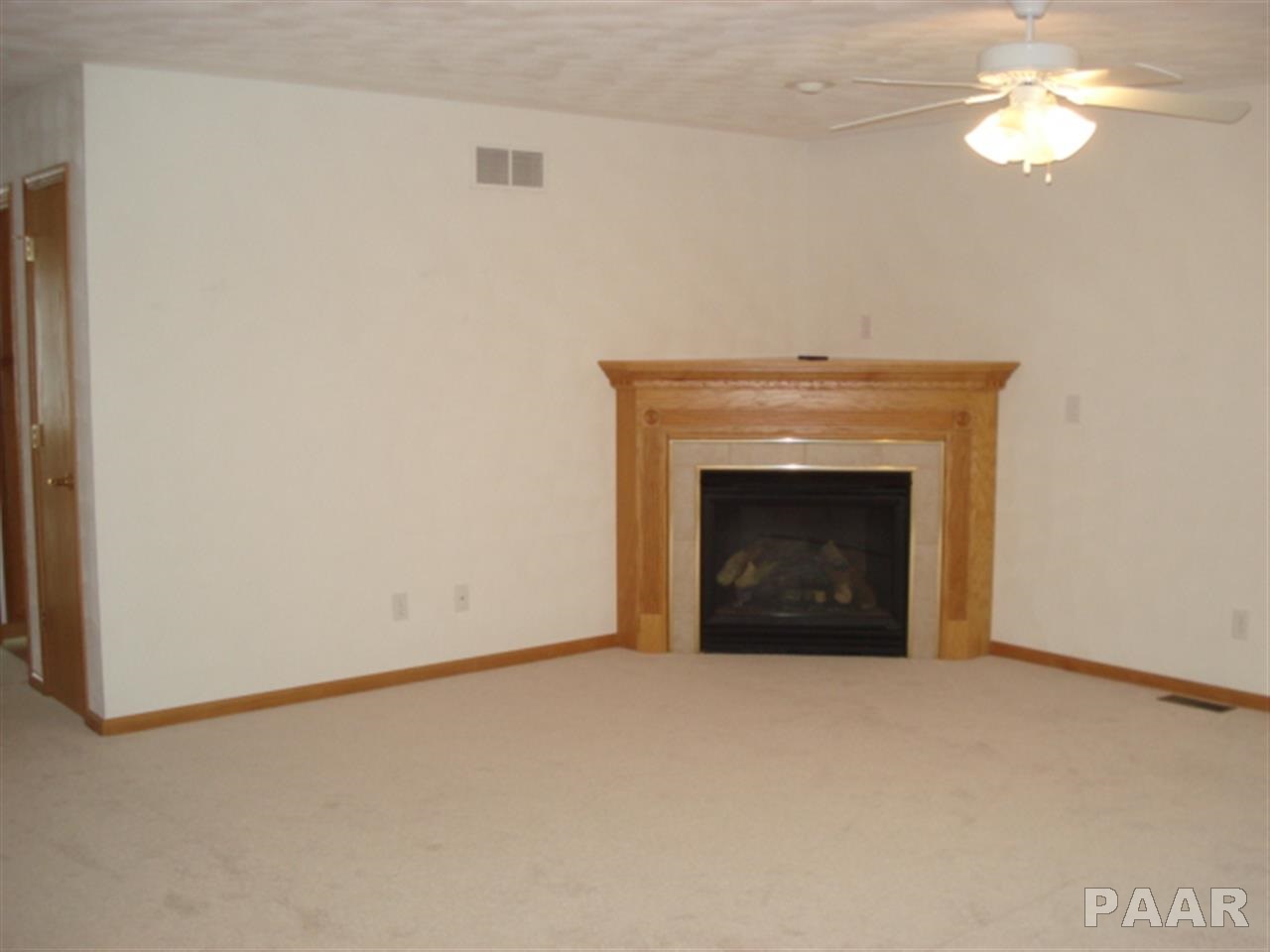 124 Comfort Way Washington, IL 61571 - Photo 2 of 15 Gallery Image 2